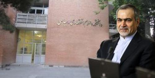 «حسین فریدون» امروز از پایان نامه دکترای خود دفاع می‌کند