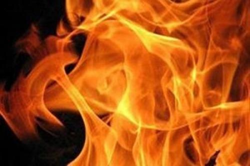  آتش در انبار تولید زغال شهرک صنعتی سمنان 