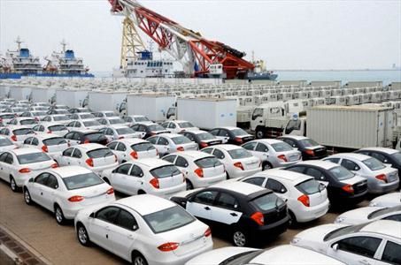 پشت پرده ممنوعیت واردات خودرو چیست؟ /پیشنهاد عجیب سازمان توسعه تجارت به واردکنندگان 