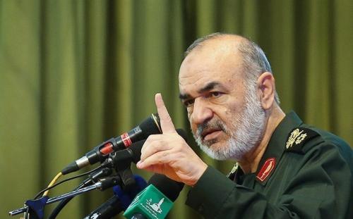 انتقام خون شهدای اهواز را می‌گیریم/ امارات و عربستان کوچک تر از آن هستند که رقیب ایران باشند/ از خطوط قرمزمان عبور کنید، از خطوط قرمزتان عبور می‌کنیم