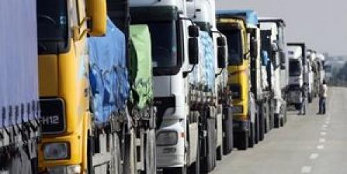 تأمین باطری و لاستیک کامیون‌داران +عکس