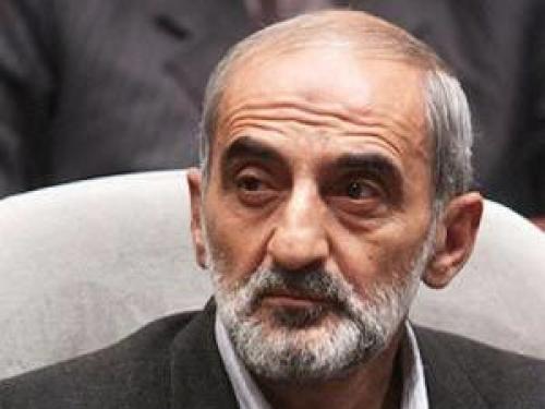 انتقاد تند شریعتمداری از هیأت نظارت 