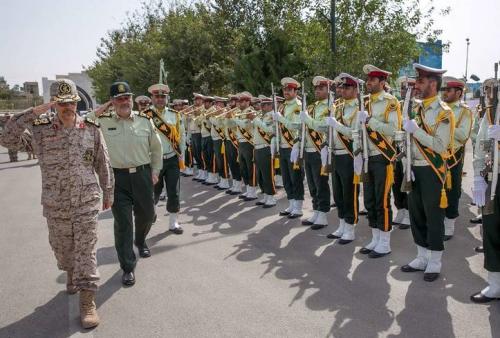  عکس/ بازدید سرلشگر باقری از پلیس کرمانشاه