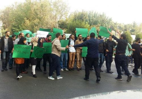 انصراف اعتراضی" برخی تشکل‌های دانشجویی از حضور در سخنرانی روحانی 
