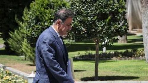 آیا آخوندی گزینه مناسبی برای شهرداری تهران است؟/ ۱۶۷نماینده مجلس از کدام عملکرد وزیر مستعفی تقدیر کردند!