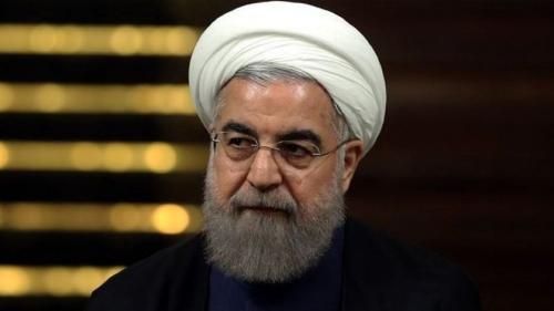  آقای روحانی، شما رئیس دولت هستید؛ نه منتقد آن!/ دولت 210 مدیر بازنشسته دارد، چند جوان جای آنها می‌آیند؟