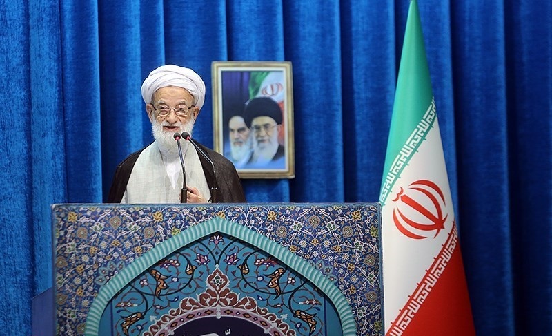 احتکار در کشور اسلامی خیانت است/ مکاتب اجتماعی نمی‌توانند برای بشر اسوه باشند