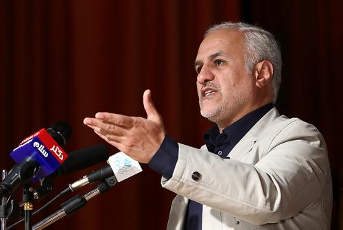 دلار آمریکا در ایران قوی‌تر از سفارتخانه برایشان کار می‌کند/ سروری دلار را در حیات اقتصادی کشور بشکنید