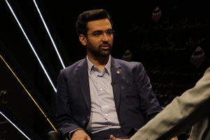  وزیر ارتباطات اظهارات مبهم خود را اصلاح کرد