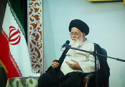  امام جمعه مشهدمقدس:مسئولان موقعیت‌شناس باشند و نباید به لبخند اروپایی‌ها راضی شوند 