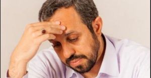 حراست از بیت امام را به دیگری واگذار کنید