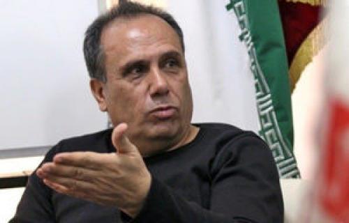 عربشاهی:احمدزاده برعکس قد کوتاهش زبان درازی دارد!