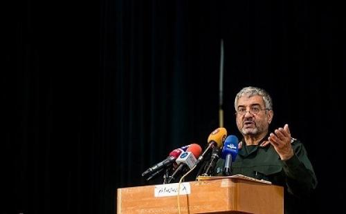  سرلشکر جعفری: اینکه آمریکا با خروج از برجام ایران را پای میز مذاکره برگرداند صرفاً یک تخلف و خیال است 