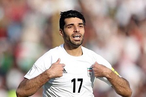 بمب نقل و انتقالاتی پرسپولیس لو رفت:پیشنهاد ۱۲ میلیاردی سرخپوشان به یاغی سرخ پوش/ستارگان تیم ملی درچند قدمی پرسپولیس