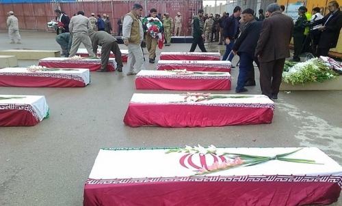 ورود پیکر پاک ۴۶ شهید دفاع مقدس به مرز مهران به روایت تصویر 