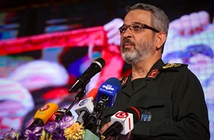 سردار غیب‌پرور: در دفاع از انقلاب فرقی نمی‌کند میدان کربلای ۵ باشد یا عرصه فضای مجازی/تشییع نمادین پیکر دو شهید گمنام