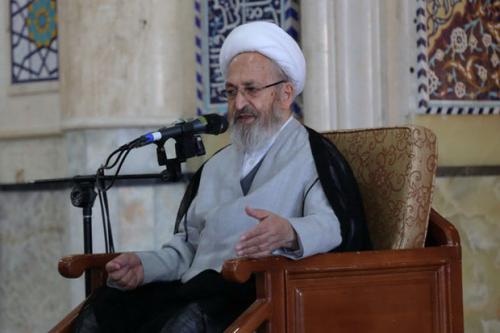 توضیح آیت الله سبحانی درباره دیدار ناشران و حذف تکلیف دانش‌آموزان