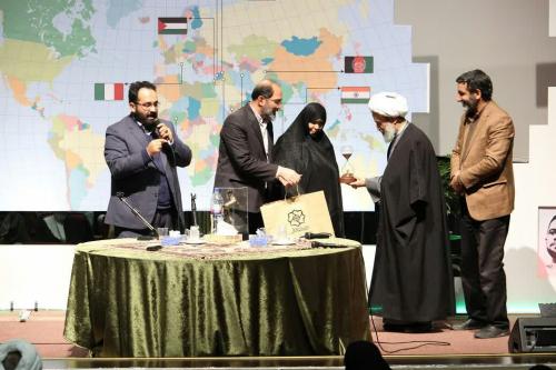  حاج حسین یکتا: هیئت و مسجدی که دغدغه مردم را نداشته باشد، بی‌فایده است/ امینی: مافیای بخش فناوری اطلاعات به ما اجازه فعالیت نمی‌دهد