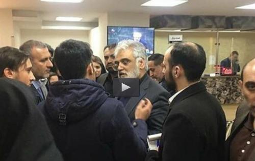  فیلم/ حضور رئیس دانشگاه آزاد در میان دانشجویان