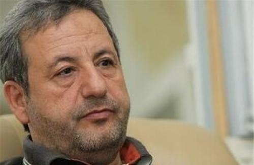 سکانس سانسور شده احمدی نژاد را خودم منتشر کردم/ از کسی که گفت مامور اطلاعاتم شکایت می‌کنم/ ماجرای انصراف مریلا زارعی از «قلاده‌های طلا»