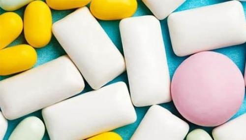 پس از قورت دادن آدامس چه اتفاقی برایتان رخ خواهد داد؟