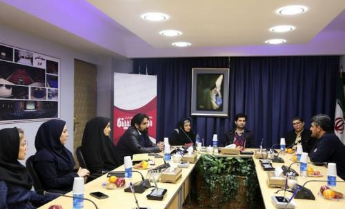 جای خالی آرمان‌های انقلاب در فجر/ جشنواره همچنان نسبت خود را با انقلاب پیدا نکرده است