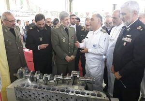  وزیر دفاع از نمایشگاه صنایع دریایی بازدید کرد