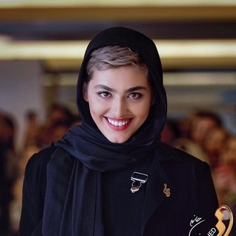 پوشش جنجالی «ریحانه پارسا»  