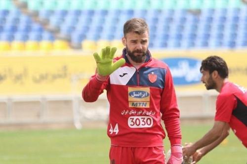 شوک خبری دراردوگاه پرسپولیس:جدایی غیرمنتظره ستاره سرخ پوش از پرسپولیس/شاه ماهی ایران را ترک کرد