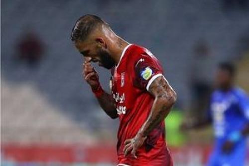 شاه ماهی بازی با سپاهان را از دست داد