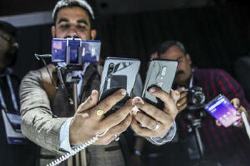 فیلم/گاف مجری شبکه چهاروپاسخ جالب مهمان