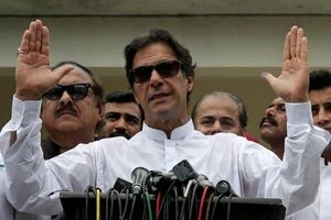  عمران‌خان دستور آزادی خلبان هندی را داد