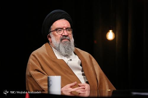 مسئولان باور کنند آمریکا و اروپا سر و ته یک کرباس هستند 