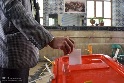 انتخابات مجلس به شکل «حزبی» برگزار می‌شود