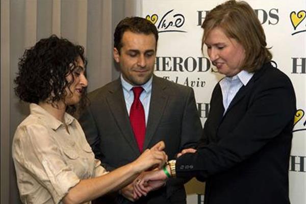  منفورترین چهره ضدانقلاب؛ یک هرزه سیاسی | ویدئو