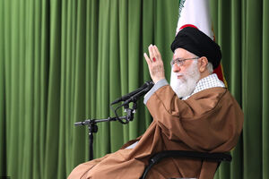 فیلم/خاطره‌ای ازگریه واستغاثه‌های شبانه امام خمینی(ره)