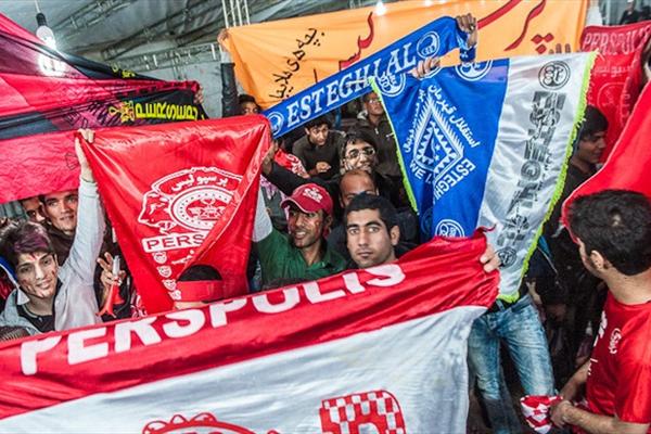 سنگ بزرگ استقلال پیش پای پرسپولیس: استقلالی‌ها پرسپولیس را به تمسخر گرفتند/عصانیت سرخ پوشان ازاستقلال