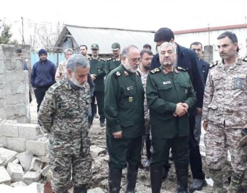  عکس/ بازدید فرمانده سپاه از مناطق سیل‌زده مازندران
