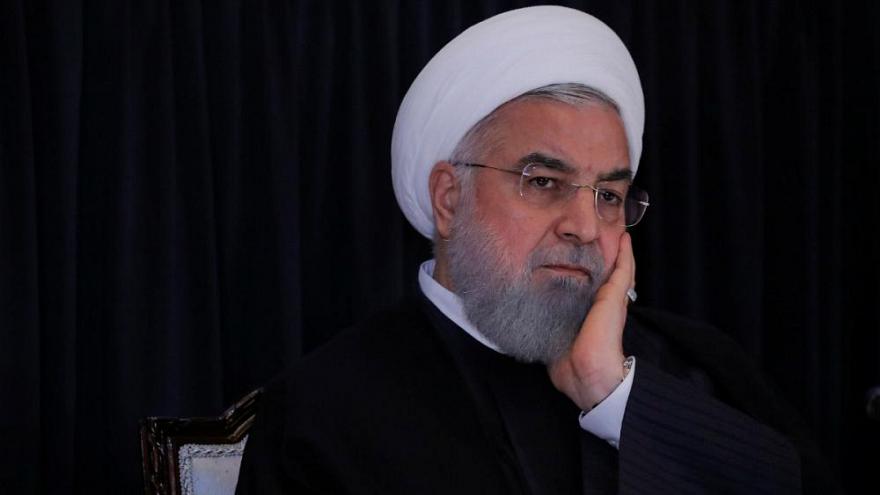 دولت روحانی برای ۵ دولت بعدی بدهی برجا گذاشت/ ۴ برابر دولت‌های احمدی نژاد درآمد نفتی داشتند/ انتشار اورارق قرضه و مشارکت به اندازه ۲۰۰ سال دولت‌های قبل