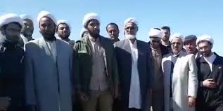  فیلم/ اتحاد روحانیان شیعه و سنی در خدمت‌رسانی به مردم سیل‌زده