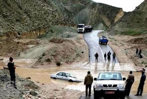 سیل ۱۳ هزار کیلومتر از راه‌های کشور را برُد