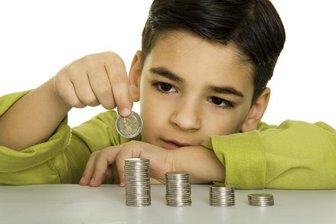 شکایت از بی‌پولی با بچه‌ها چه می‌کند؟ 