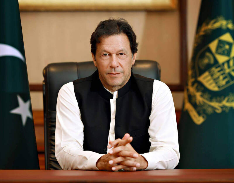 «کاپیتان عمران خان» مهمان ایران/ نخست‌وزیر جدید پاکستان را بیش‌تر بشناسید +عکس و فیلم