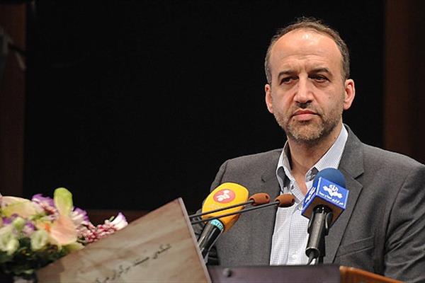سمیعی:بازار ارز شوکه نمی‌شود، منتظر گرانی دلار نباشید