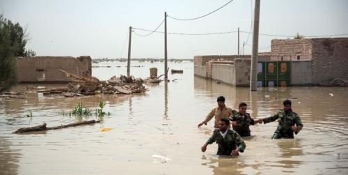 کمک دانشگاه سوره به سیل زدگان