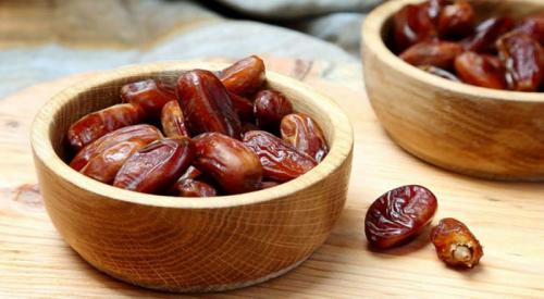 مصرف روزی ۱۰ عدد خرما در ماه رمضان