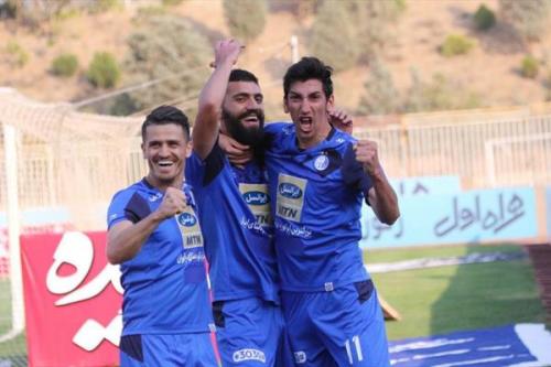 فاش شد؛ ستاره‌ای که پرسپولیس را دور زد تا پیراهن استقلال را بپوشد!