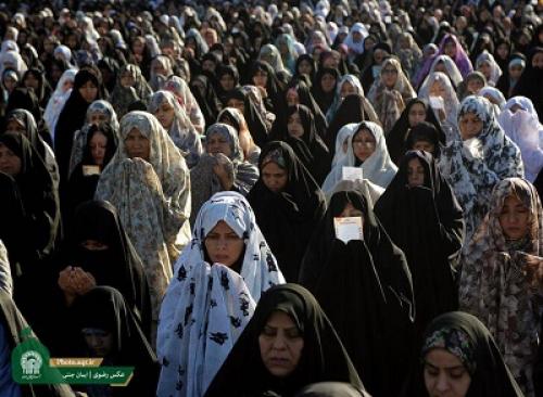 عکس/ نماز باشکوه عید فطر در حرم امام رضا(ع)