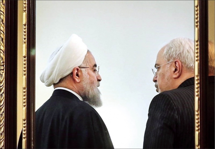 کاهش قیمت‌هایی که سیاسی است نه اقتصادی/ غرب‌گرایان بازی تکراری خود برای شرطی کردن جامعه را آغاز کردند/ ظریف: برجام را به معیشت گره زدیم تا مطالبات برای انعقاد برجام بالا برود!