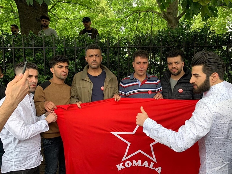 تجمع آمریکایی تروریستهای کومله در مقابل سفارت جمهوری اسلامی ایران در لندن+ تصاویر 